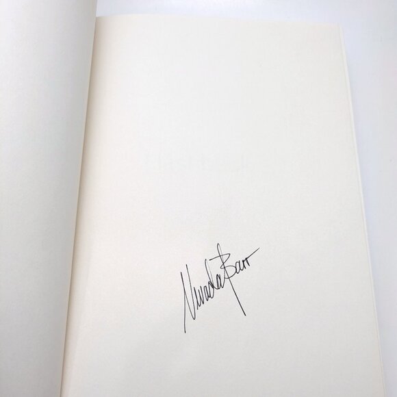 SIGNED Nevada Barr Flashback First Edition Hardback Mystery Thriller Collectible - Picture 4 of 4